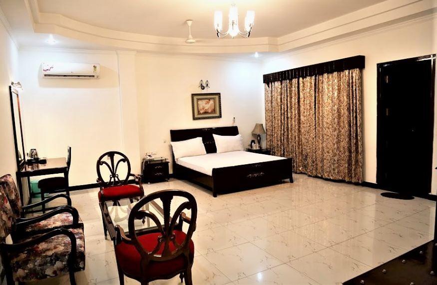 Gajraula Haveli Resort Экстерьер фото